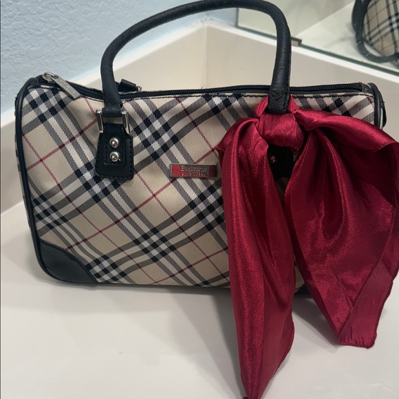 Burberry Handbags - Burberry Blue Label Purse